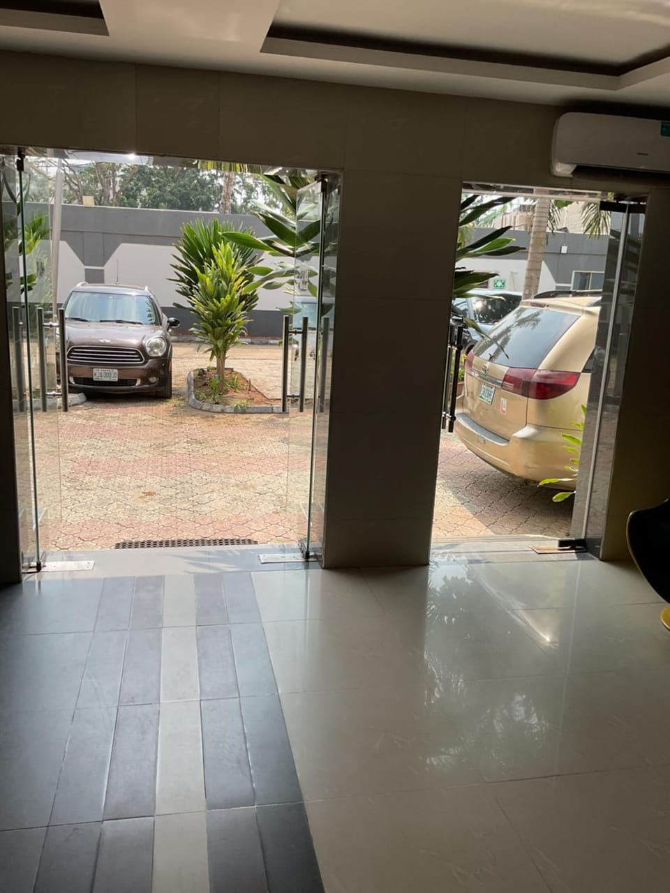 Mobile Unique Apt Apartment hotel in Lagos