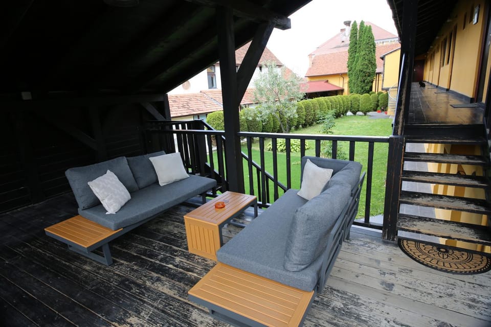 Transylvianian Nest House in Brașov County