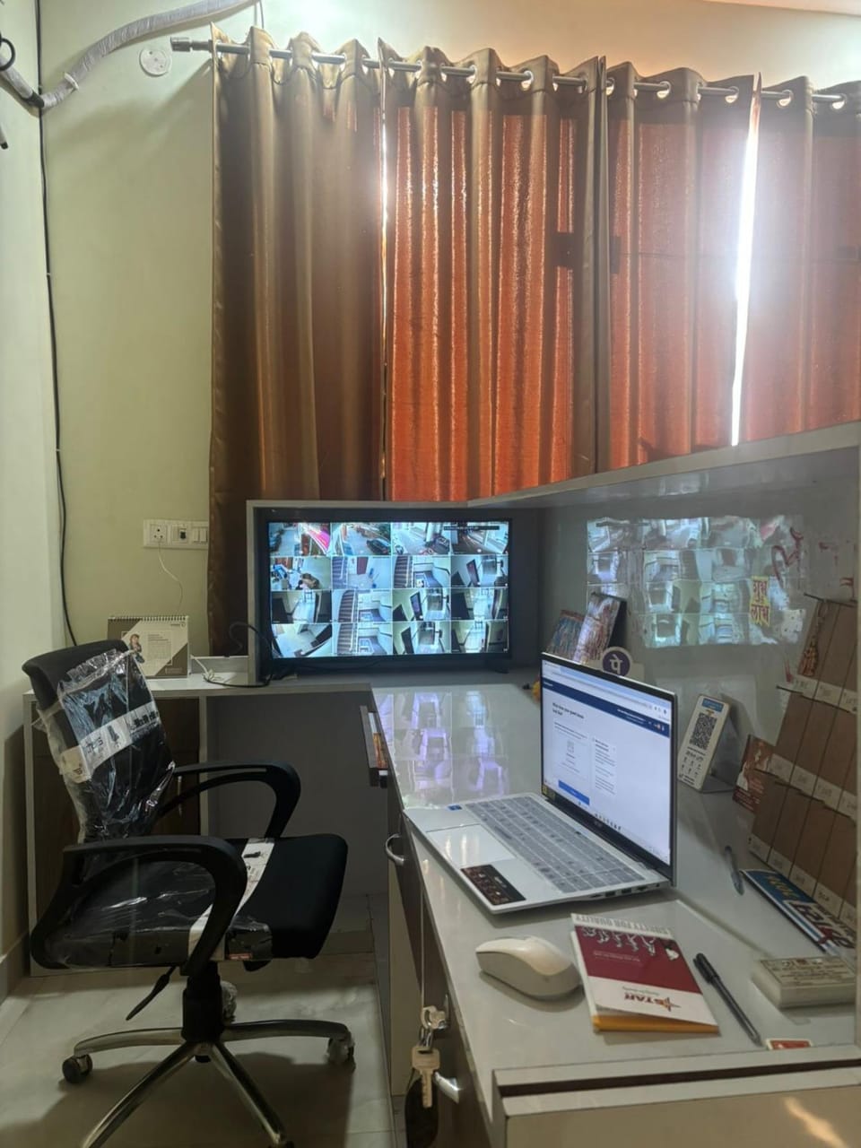 Shri Hari Nikunj Aashram Vrindavan Bed and Breakfast in Uttar Pradesh