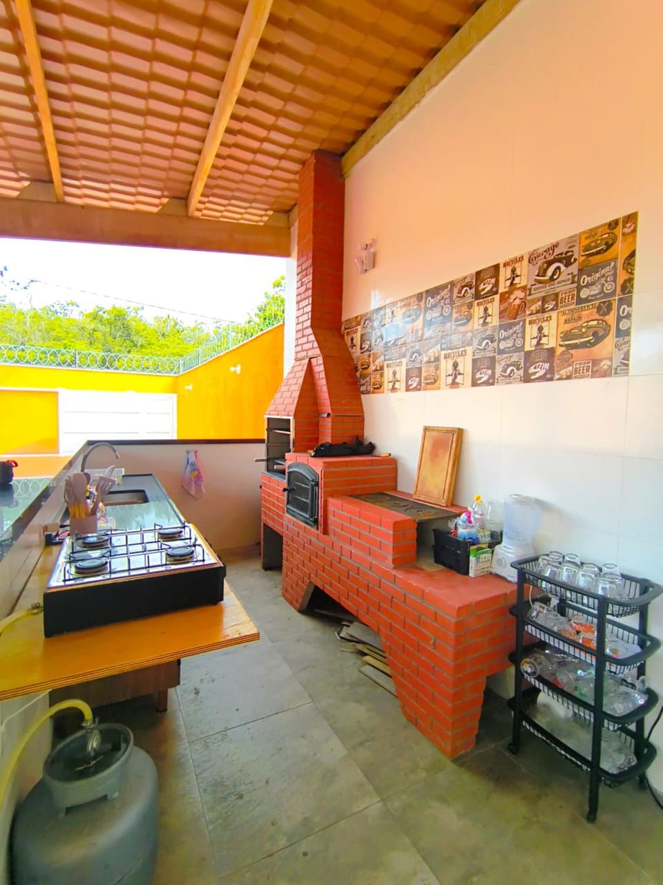 Seating area, Dining area