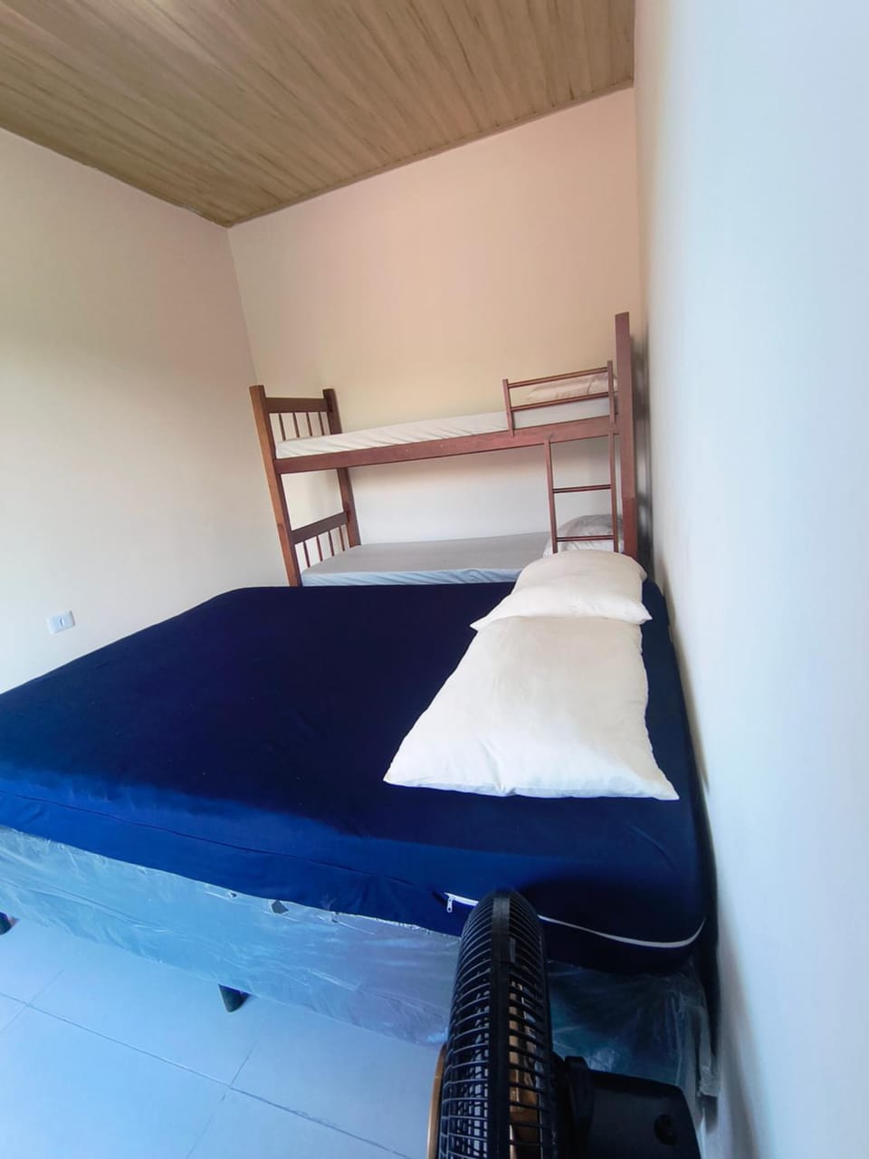 Bed, Bedroom, bunk bed