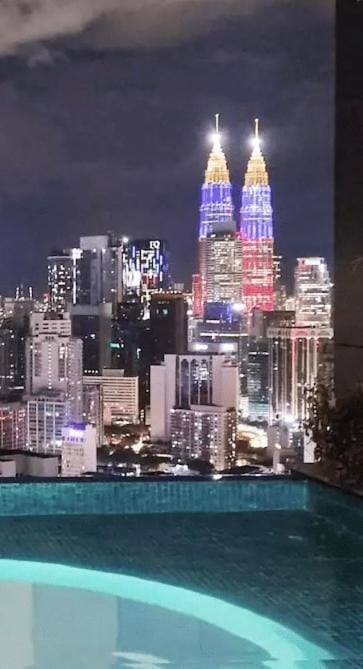 City view, Swimming pool