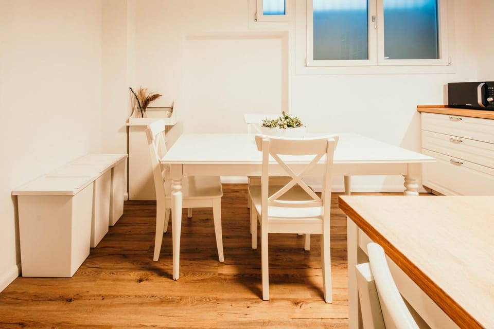 Kitchen or kitchenette, Kitchen or kitchenette, Communal kitchen