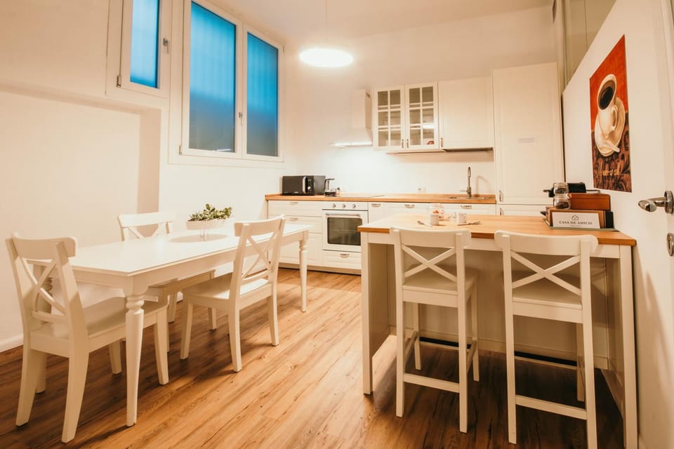 Kitchen or kitchenette, Kitchen or kitchenette, Photo of the whole room, Communal kitchen