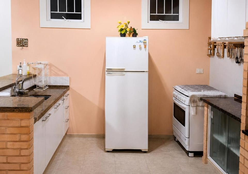 BBQ facilities, kitchen