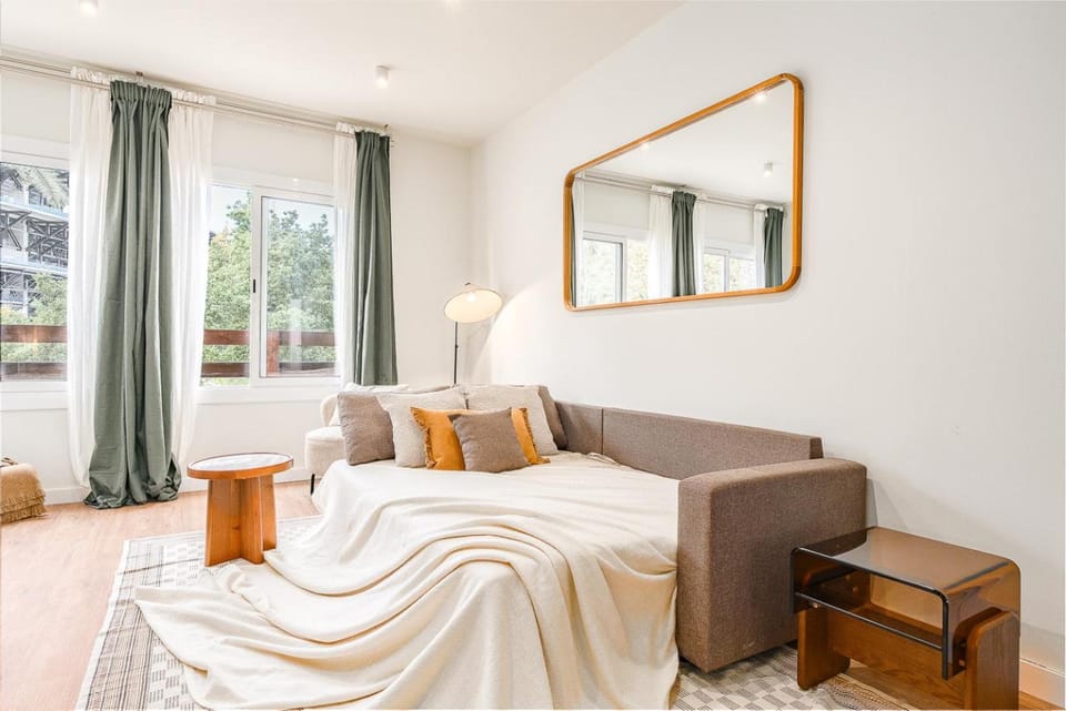 Communal lounge/ TV room, Living room