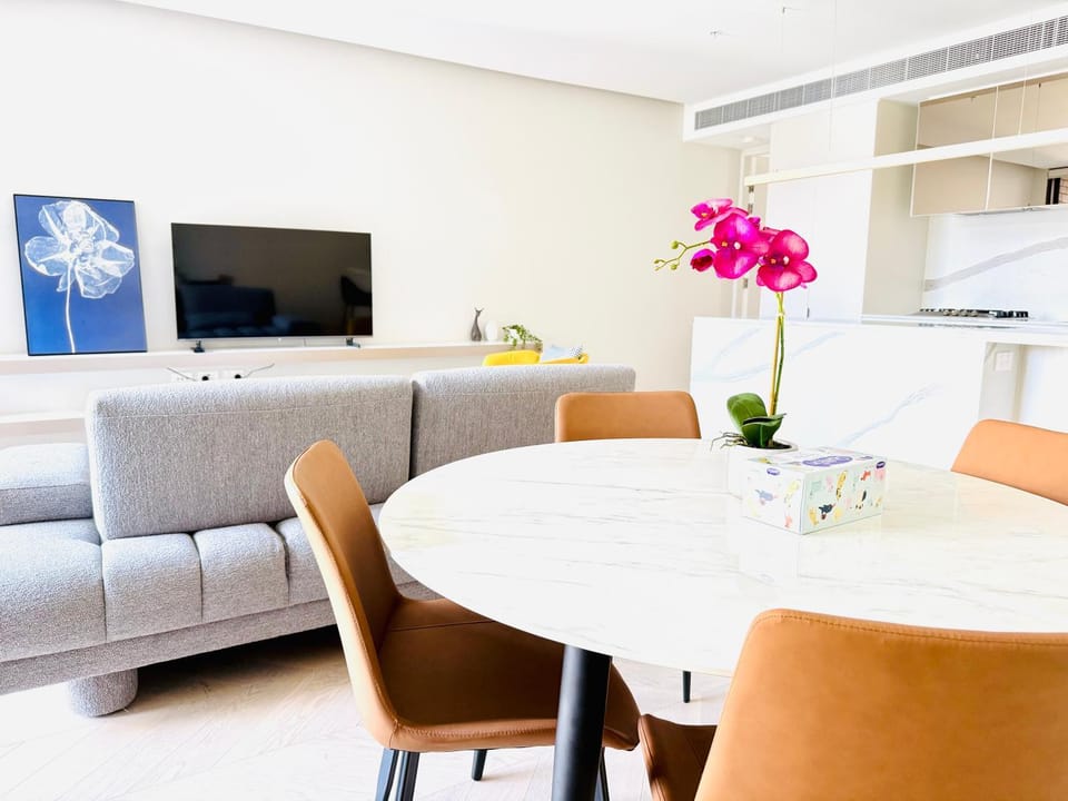 Prestigious Sydney CBD 2-Bedroom Luxury Residence with City Views, Pool & Gym - 2 Apartment in Sydney