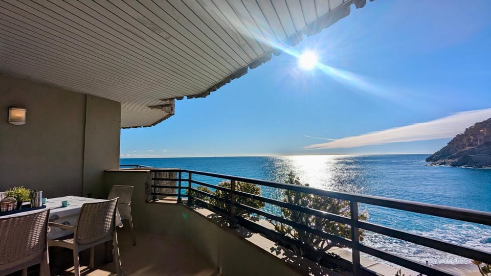 View (from property/room), Balcony/Terrace, Sea view