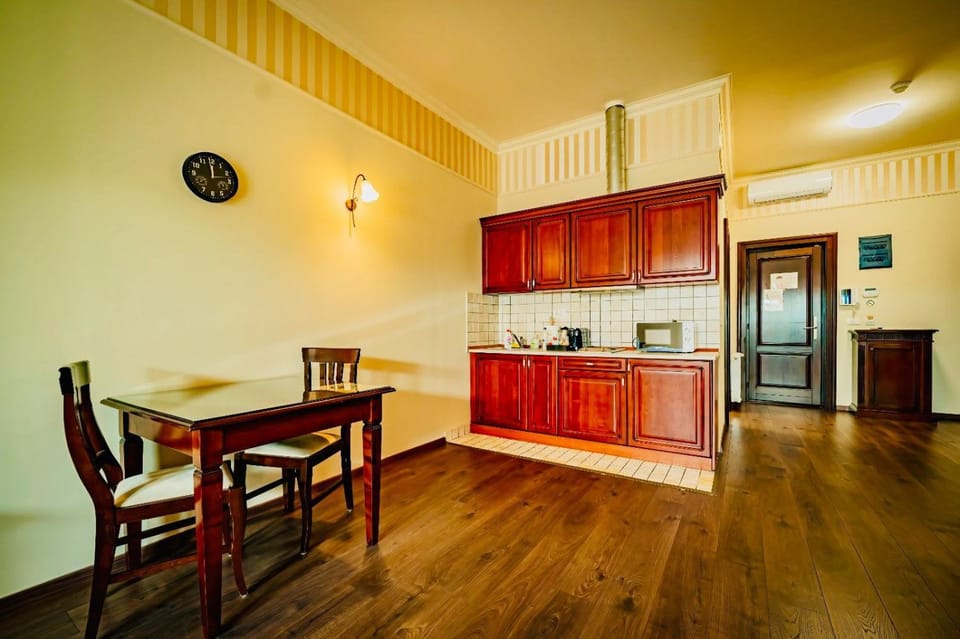 Joy City Stay Studio Amber Glow Apartment in Timisoara