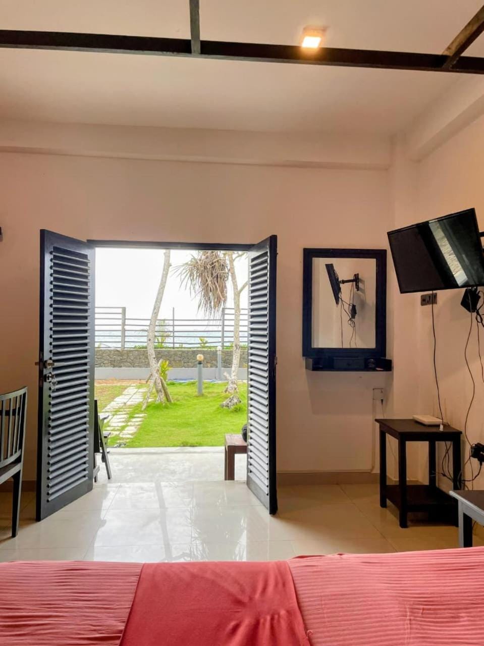 Hirun Beach Hotel Hotel in Southern Province