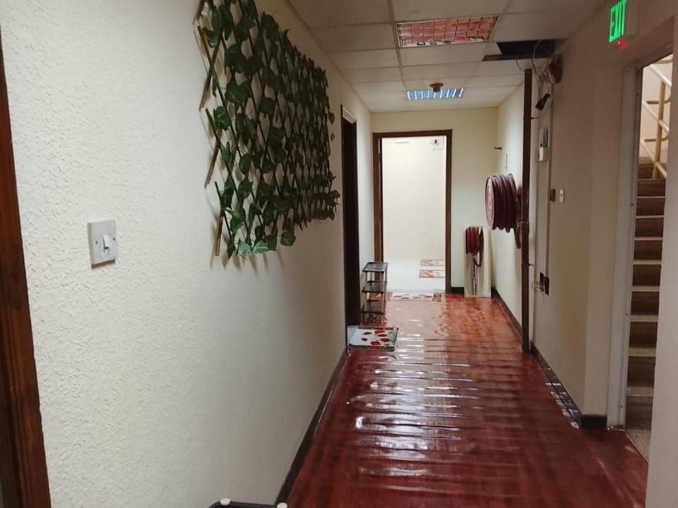 Al ABBASI Building Home Stays Like a Familly Bed and Breakfast in Dubai