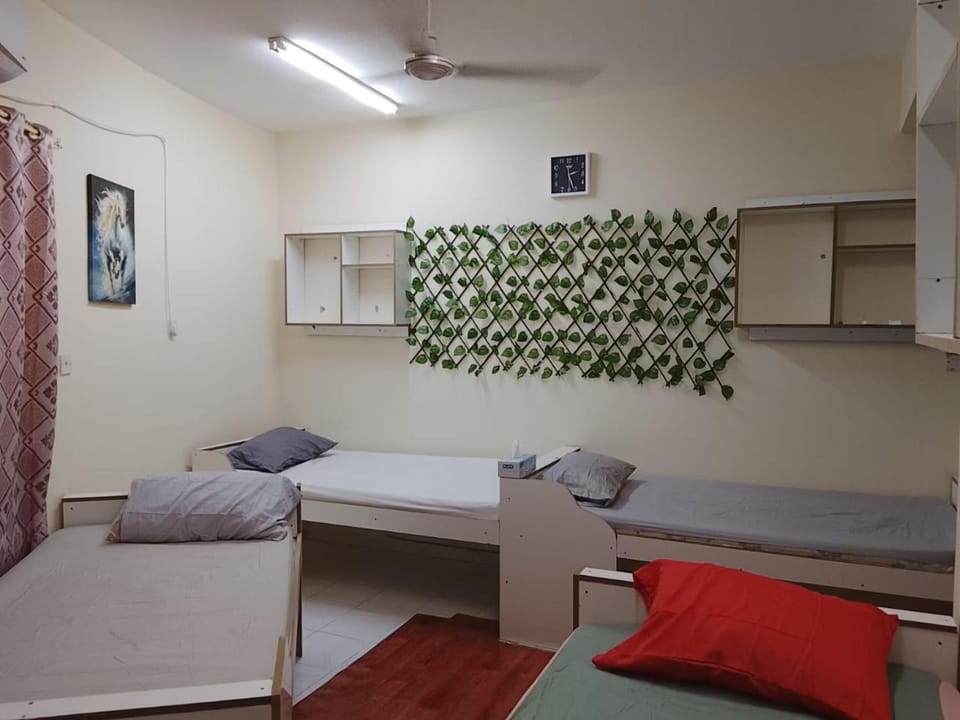 Al ABBASI Building Home Stays Like a Familly Bed and Breakfast in Dubai