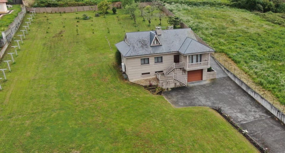 Off site, Bird's eye view