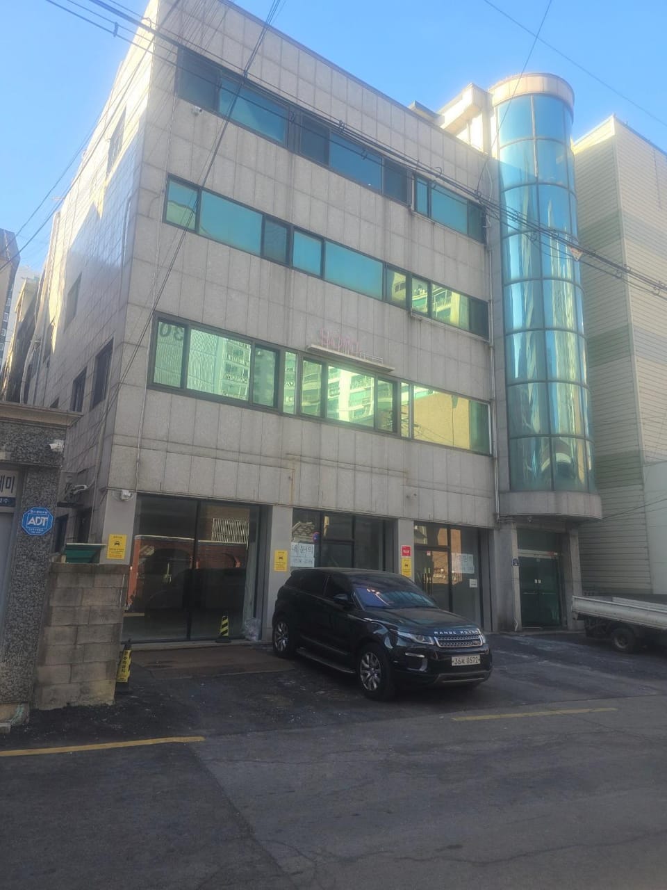 Property building, Parking