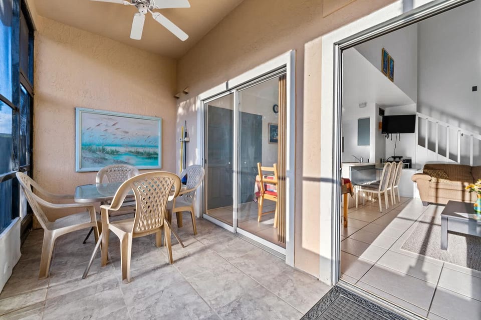 Mango Keys Getaway Near Theme Parks House in Four Corners