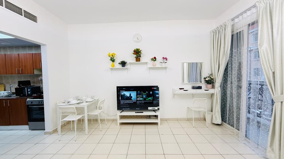 TV and multimedia, Dining area