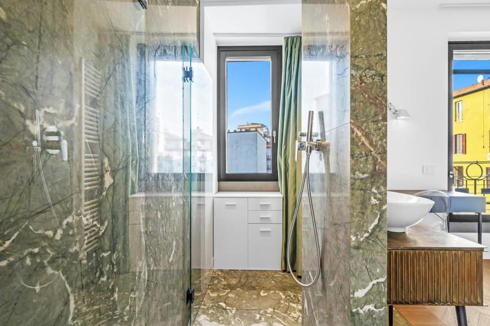 Green Marble Luxury Residence Apartment in Milan