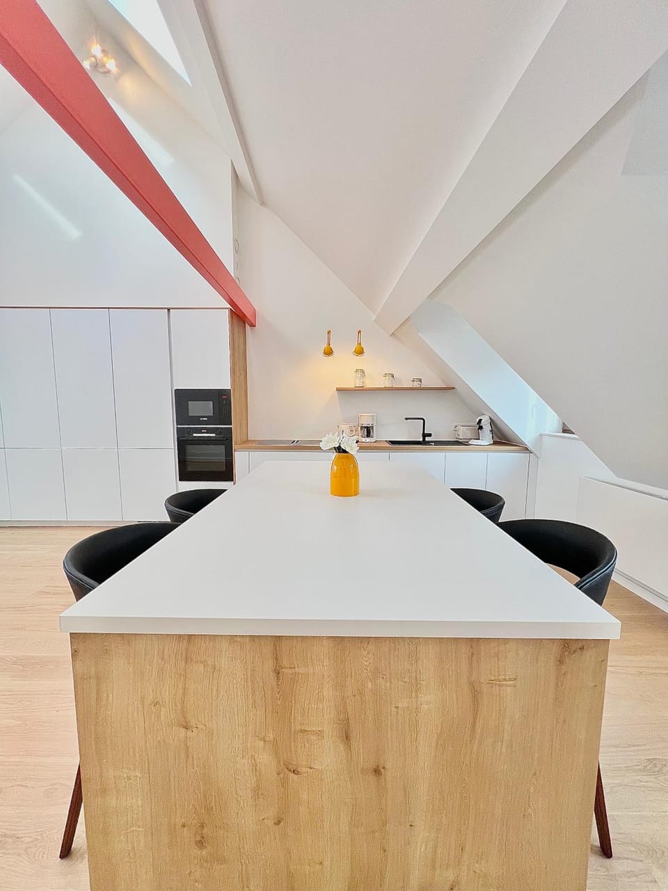 Kitchen or kitchenette, Living room, Seating area, Dining area
