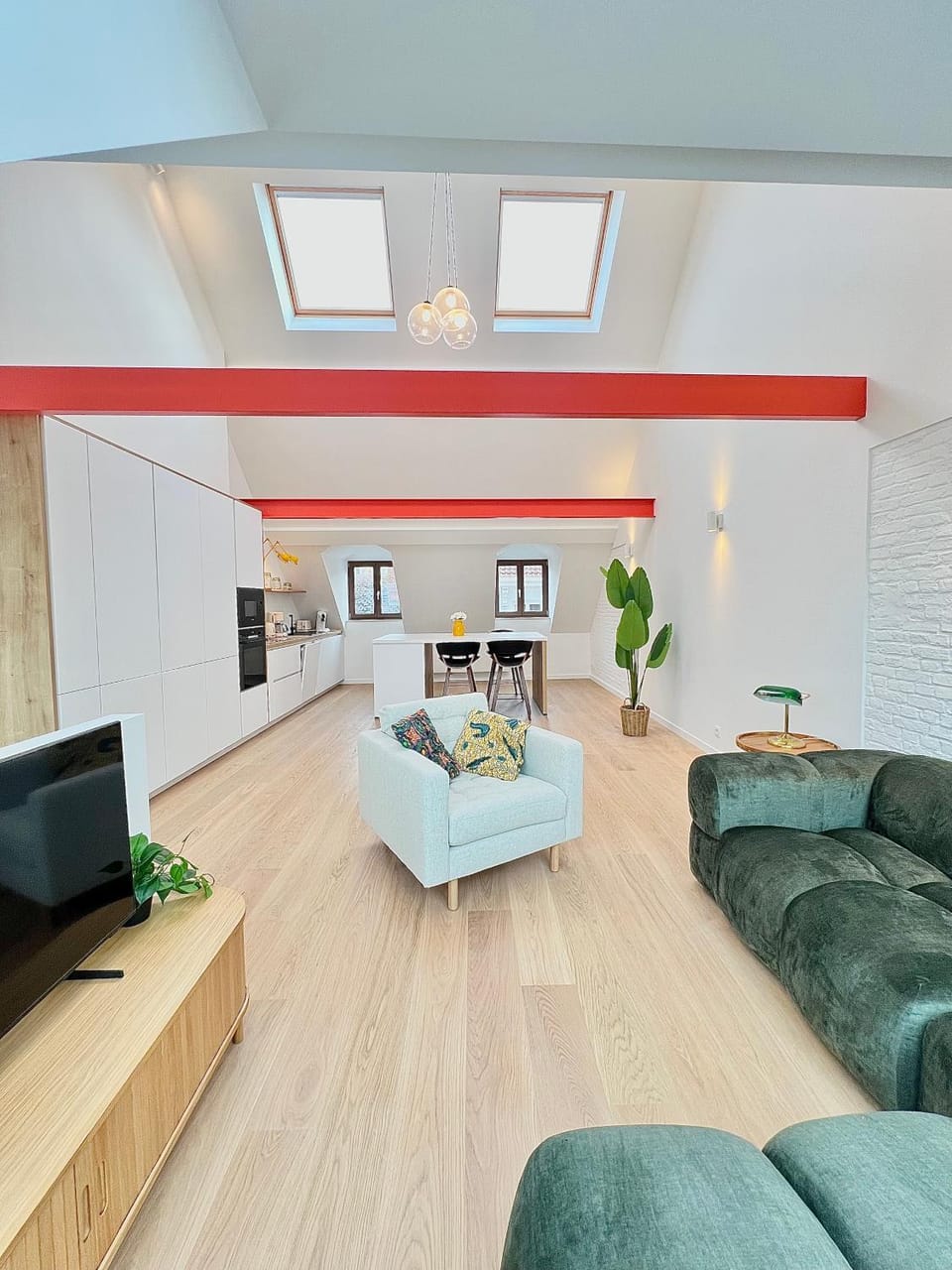 Communal lounge/ TV room, TV and multimedia, Living room, Seating area