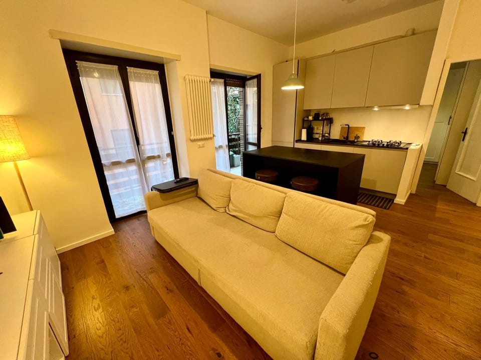 Living room, Seating area, Dining area, kitchen