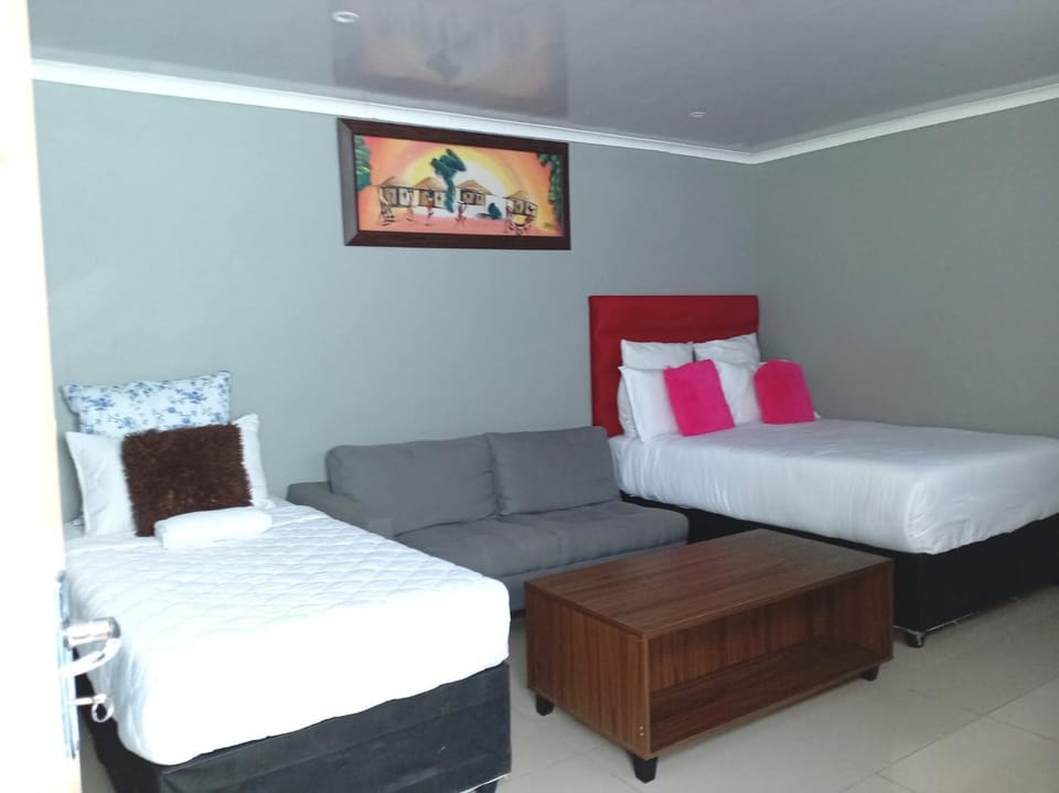 ABC ACCOMMODATION BELLVILLE CAPE TOWN 25 VAN NIEKERK STREET OAKDALE BELLVILLe Bed and Breakfast in Cape Town