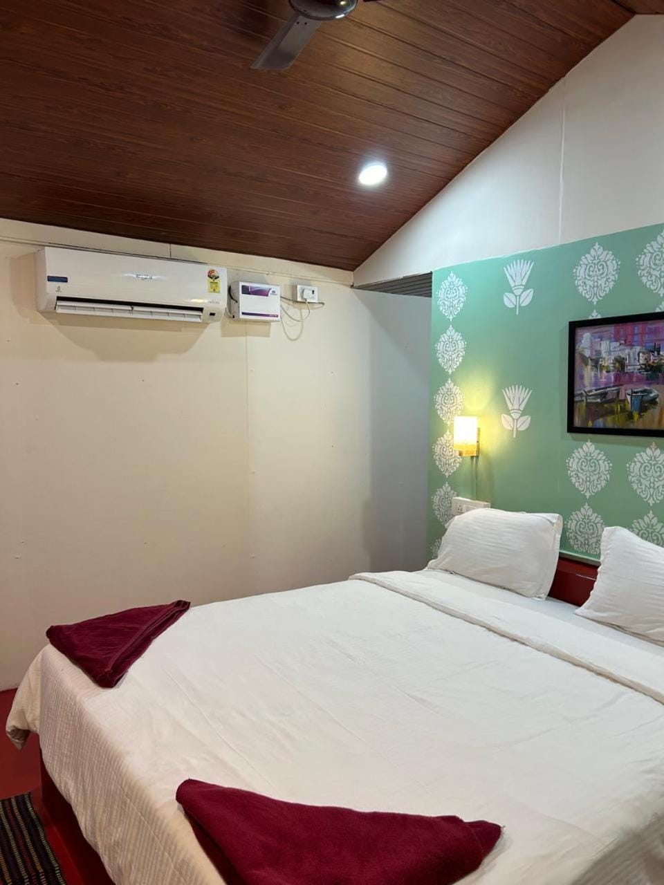 Shiva Cottages Bed and Breakfast in Mandrem