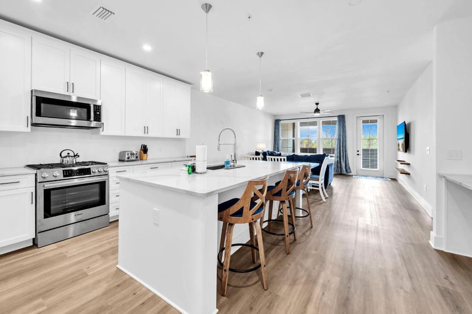 Grove Juniper 225 House in Miramar Beach