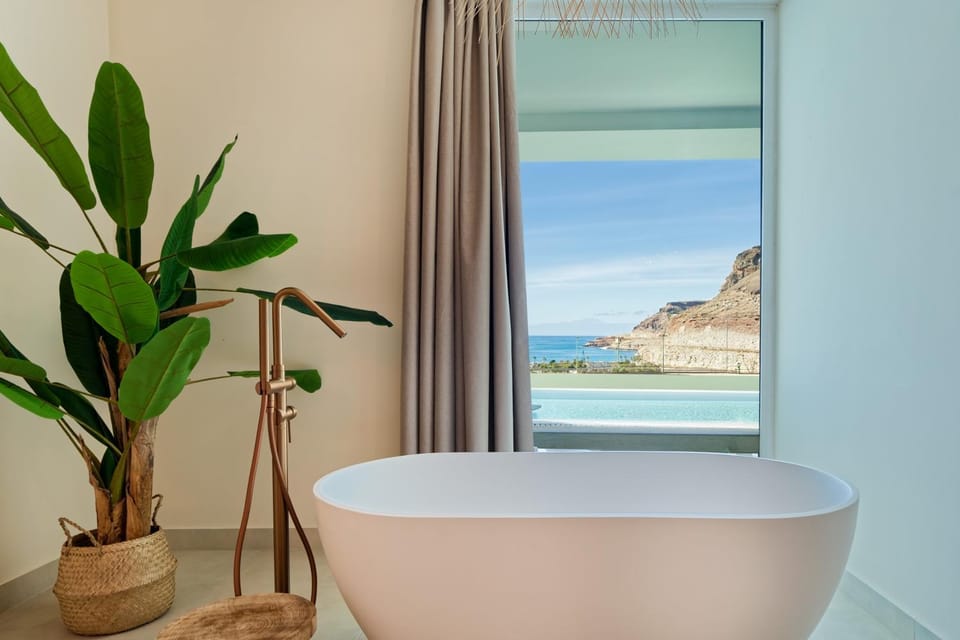 Bedroom, Bath