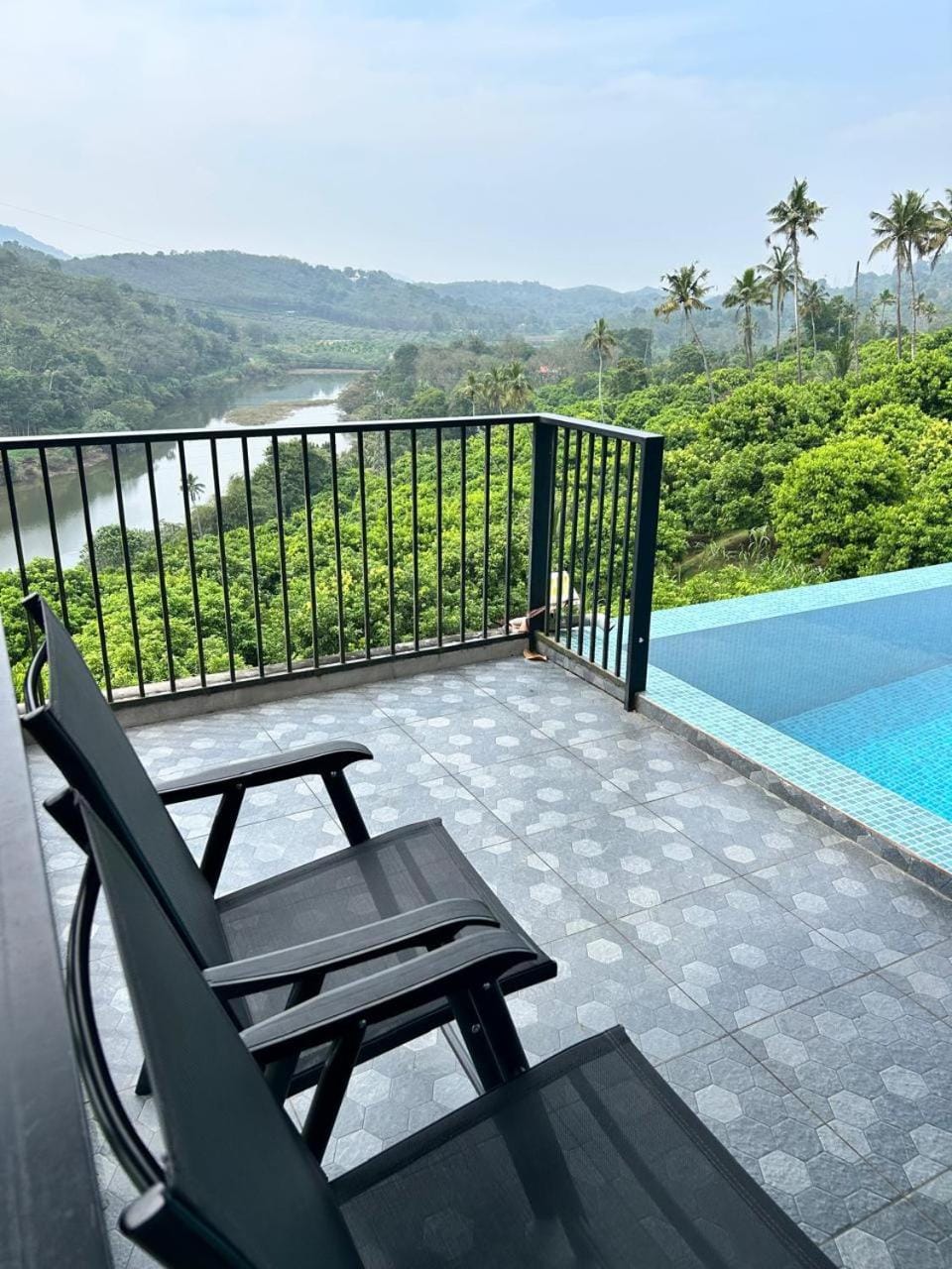 Kudayathoor Mountain Vista - Luxury Farmstay Villa in Kerala