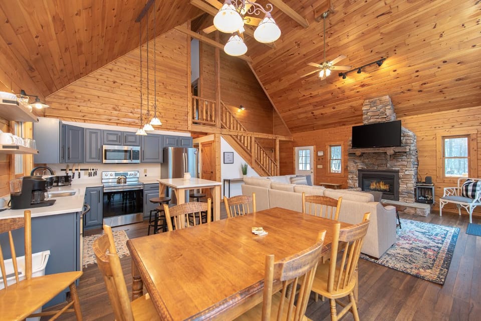 The O A Chalet House in Deep Creek Lake