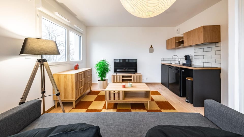 Kitchen or kitchenette, Seating area