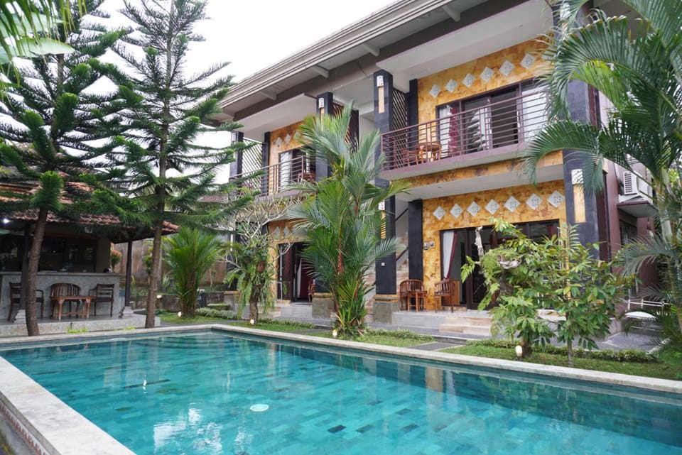 Property building, Swimming pool