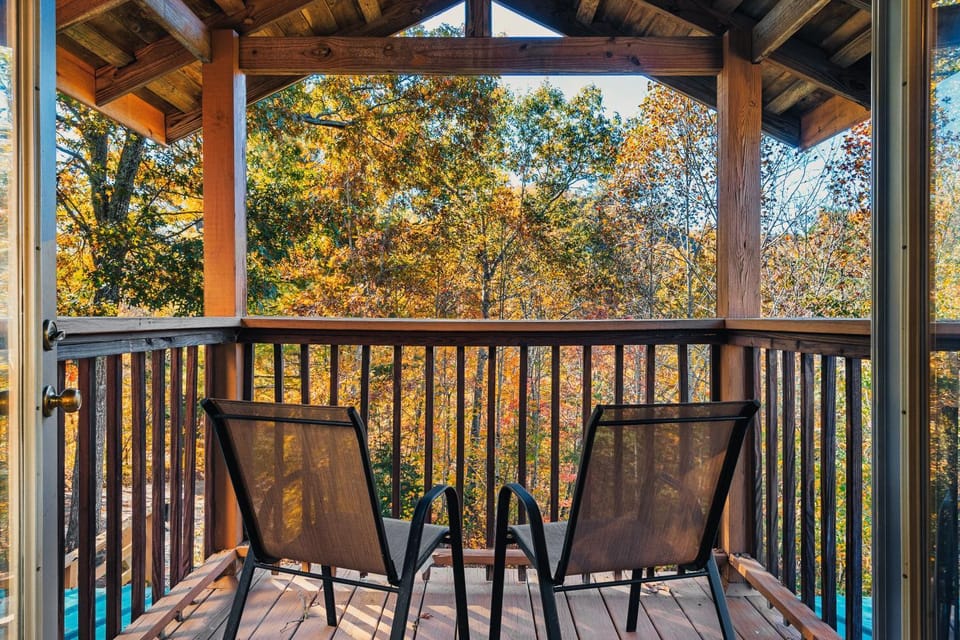Hold My Bear House in Sevier County