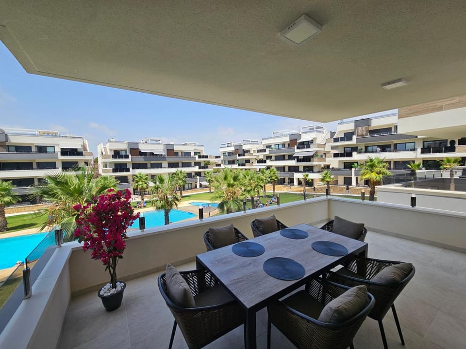 View (from property/room), Balcony/Terrace, Pool view