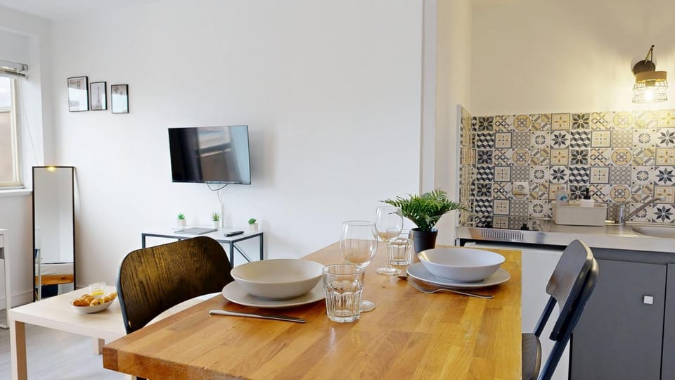 TV and multimedia, Dining area