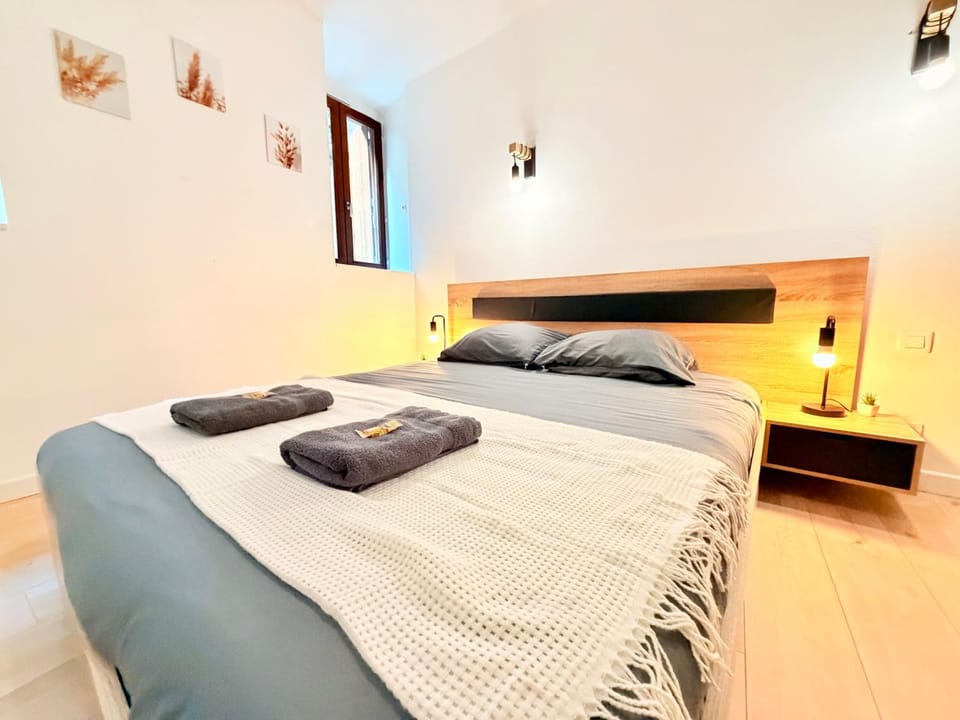 Appartement Climatisé 4 prsn Au bord du Doubs Apartment in Besançon