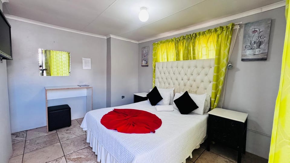 Village Boiketlo Bed and Breakfast in South Africa