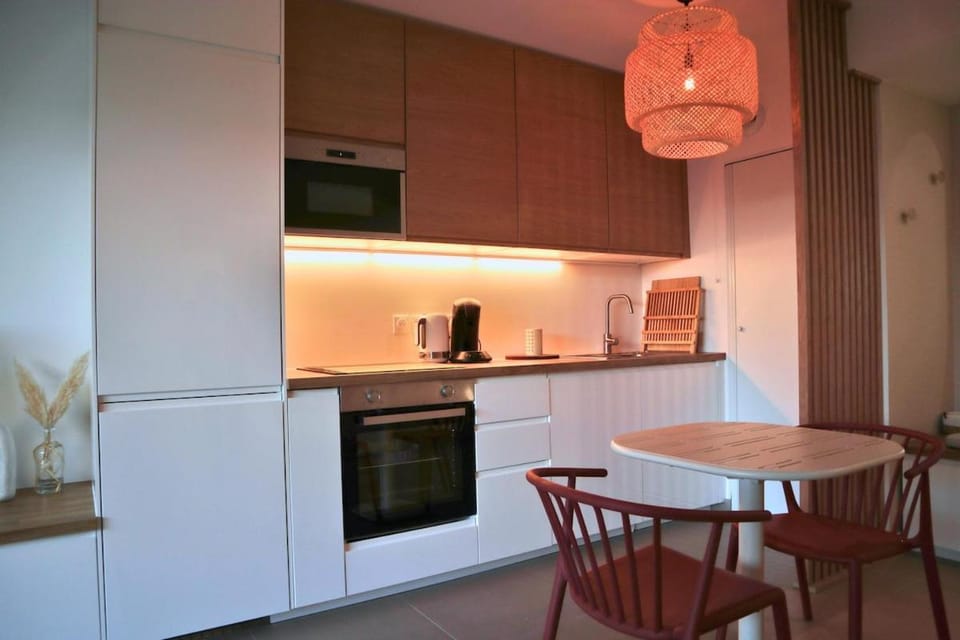 Kitchen or kitchenette, stove, kitchen