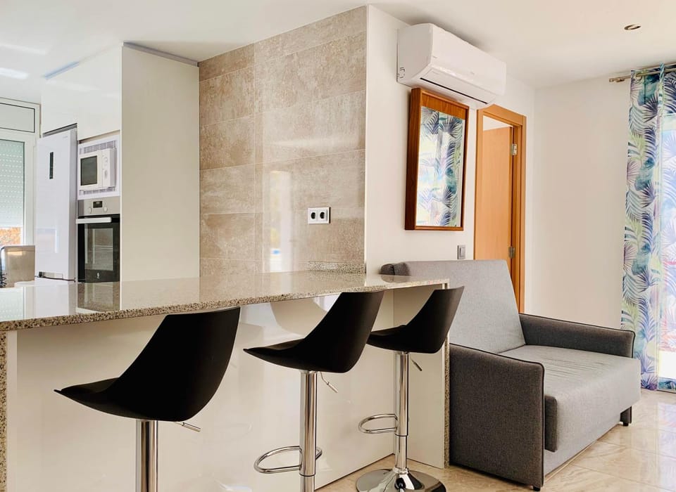 Home Avenida Salou Apartment in Salou