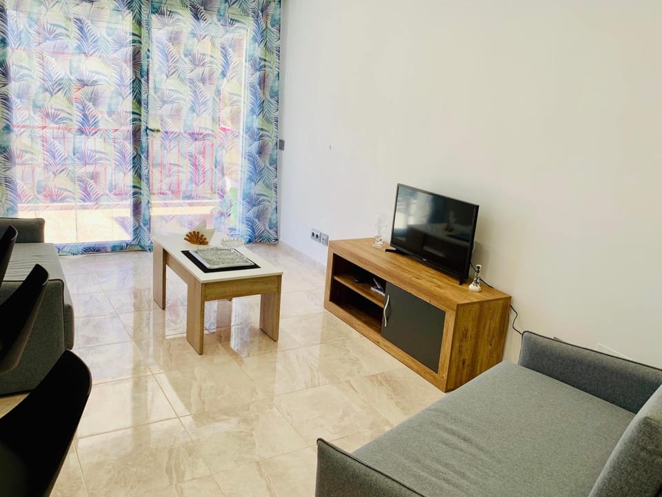 Home Avenida Salou Apartment in Salou