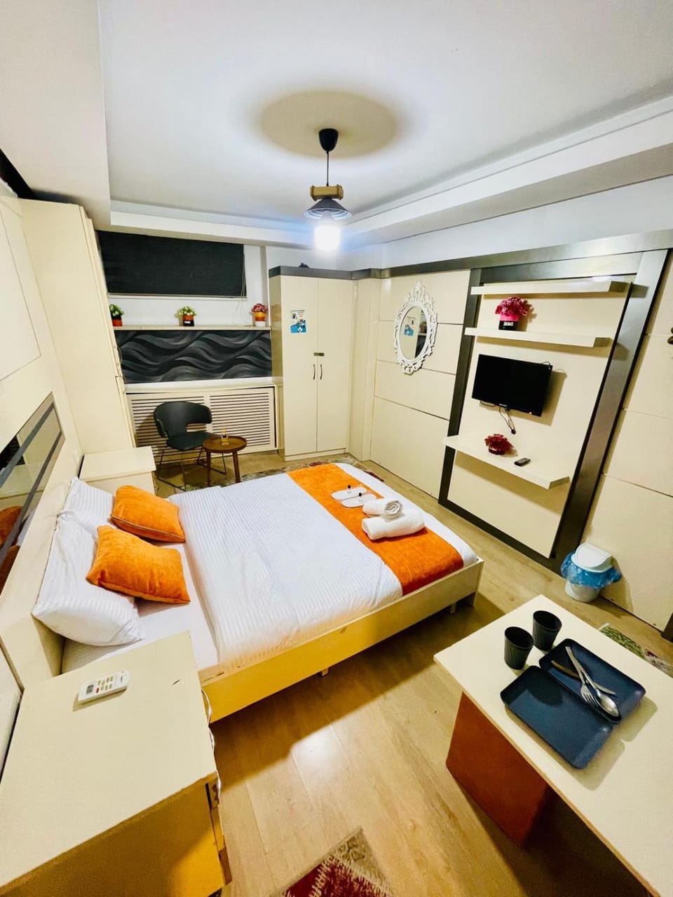 Bedroom, towels, air conditioner