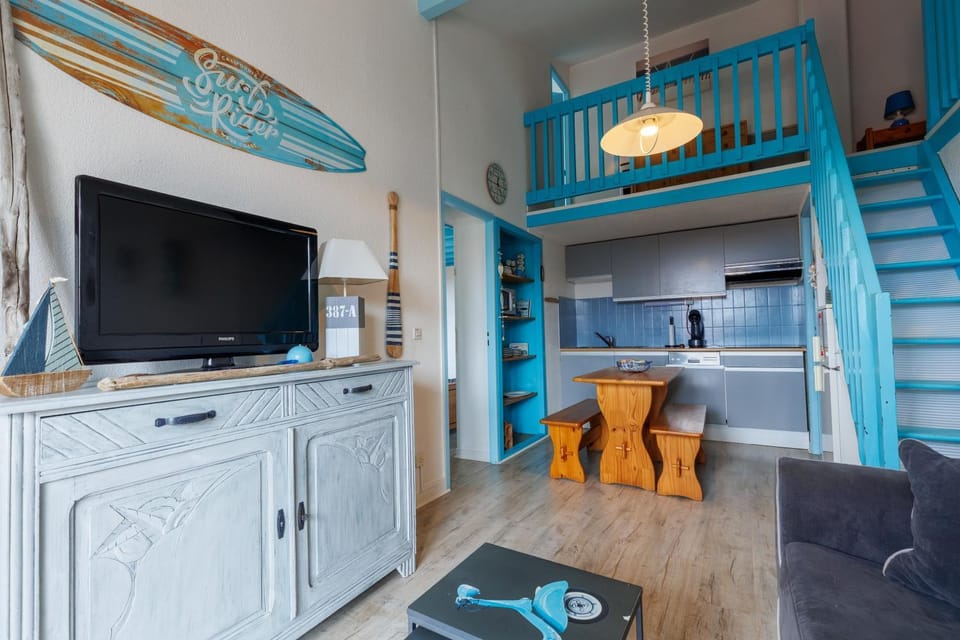 Property building, Living room