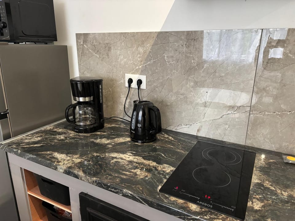 Coffee/tea facilities, Kitchen or kitchenette
