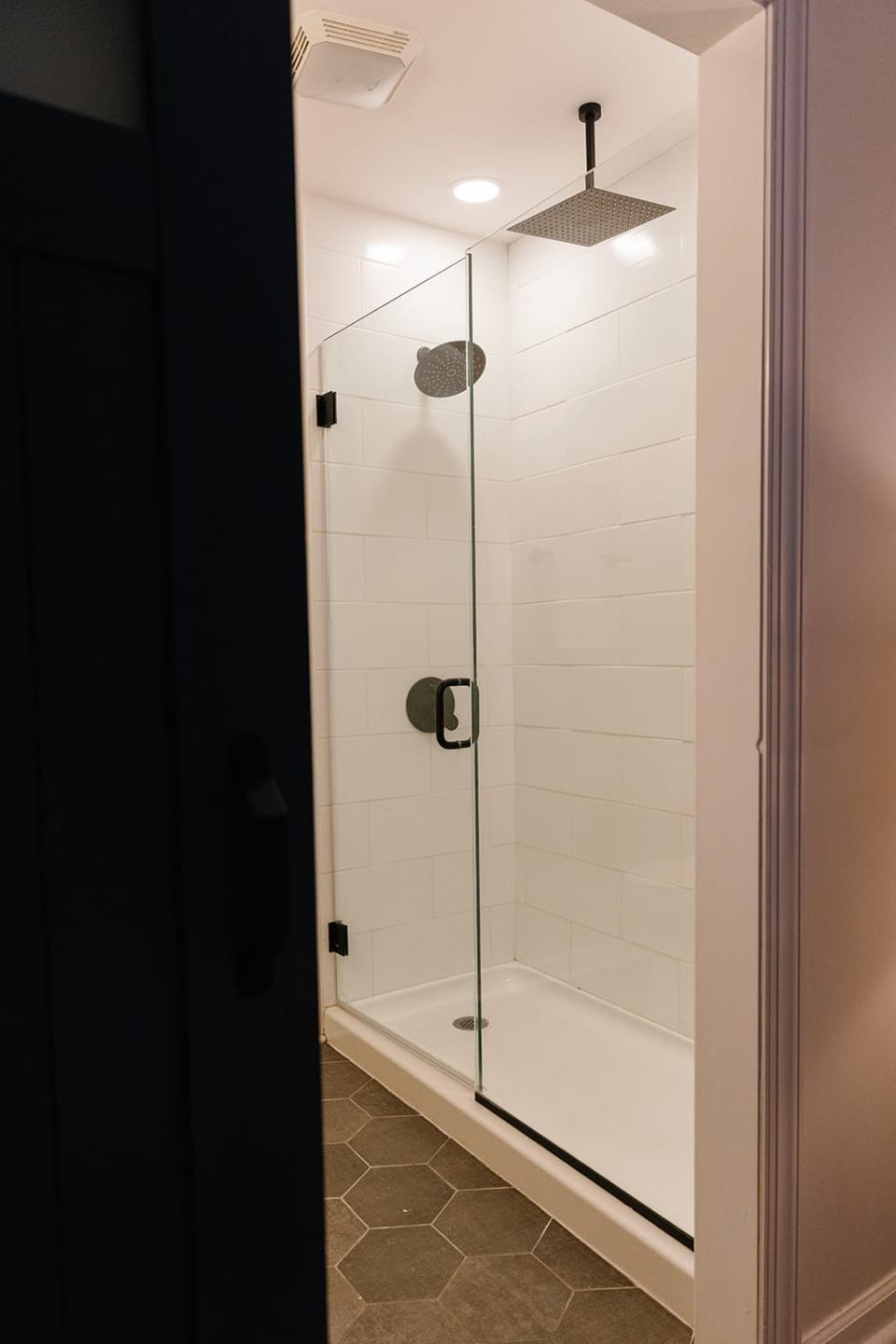 Big Blue - Stylish Studio in Downtown Lexington Apartment in Lexington
