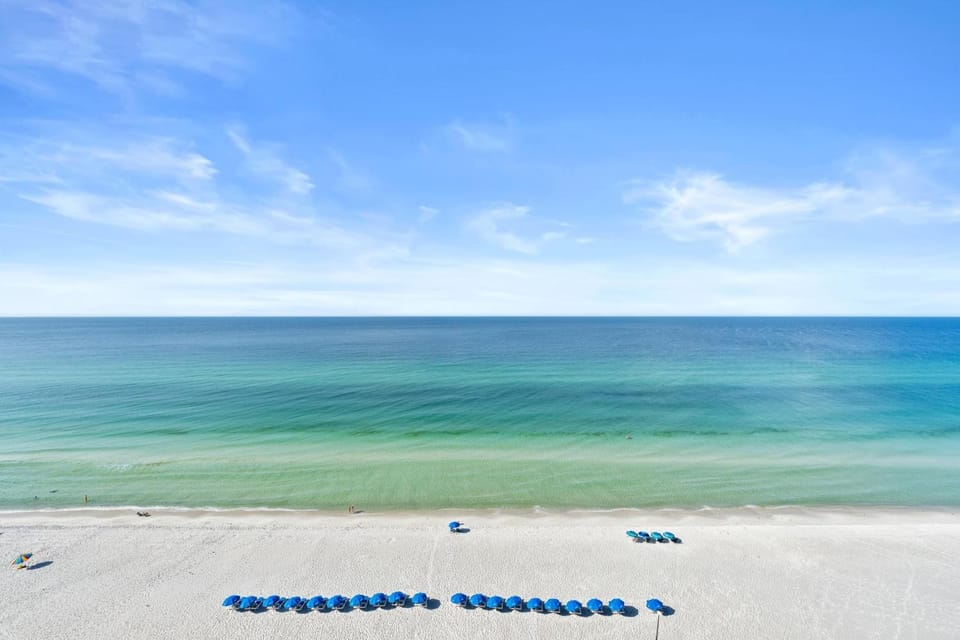 Day, Natural landscape, Beach, Sea view, sunbed