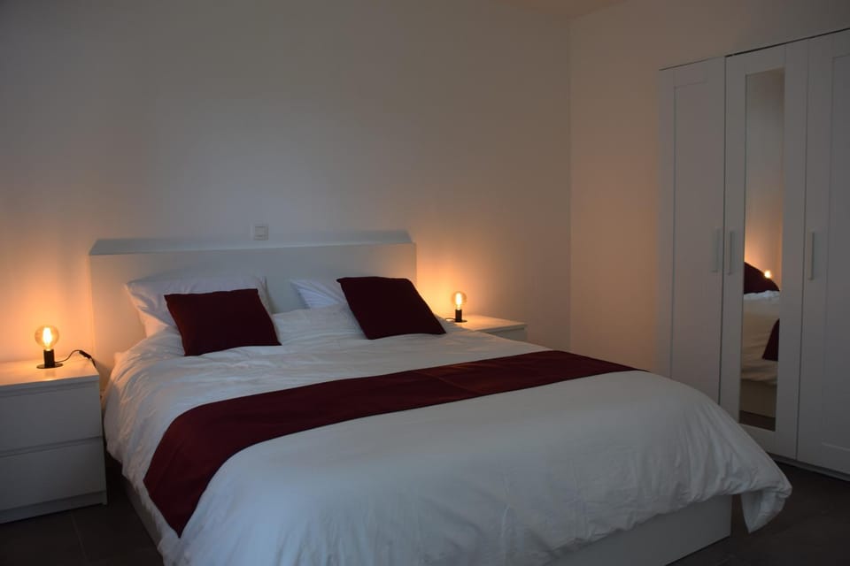 Bed, Bedroom, wardrobe