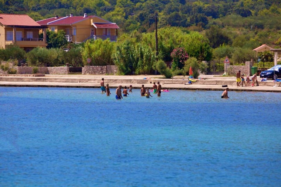 Day, Beach, group of guests