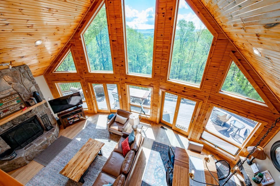 The Cozy Perch Bed and Breakfast in Deep Creek Lake