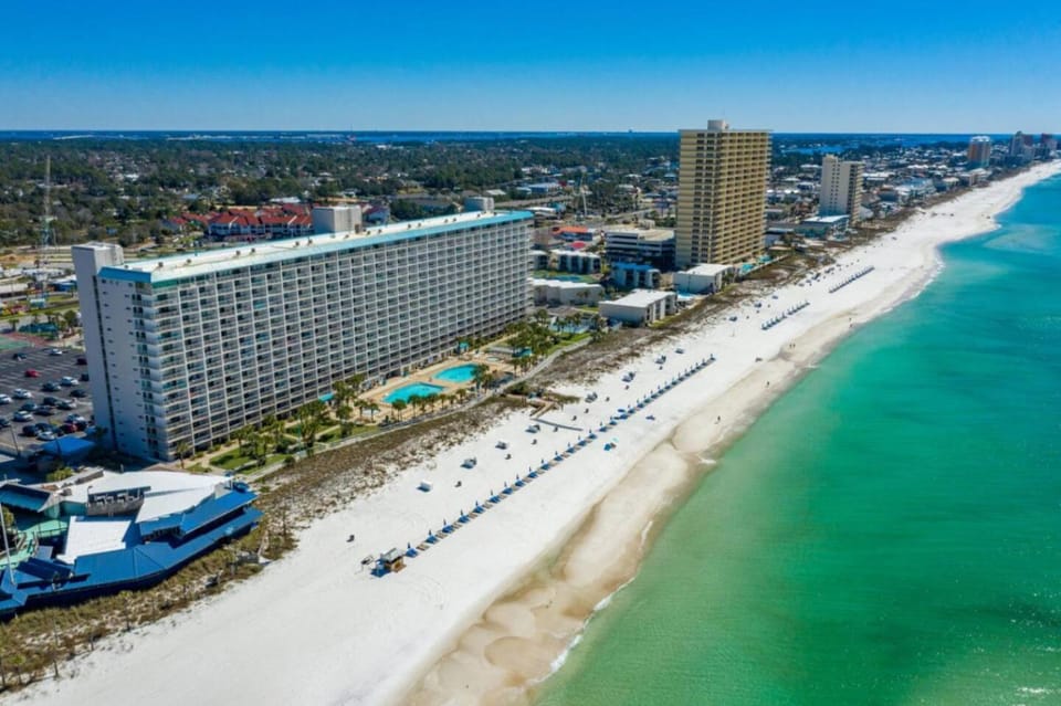 Summit 1417 Beach Resort - Amazing Balcony Views House in Upper Grand Lagoon