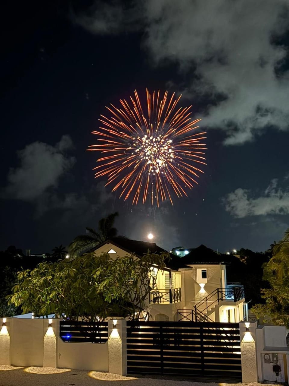 Cas Grandi Studios & Apartments with Pool & Jacuzzi Resort in Willemstad